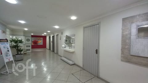 Image 16 - 250163